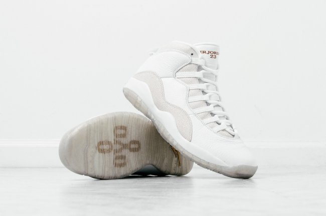 819955-100,AJ10,Air Jordan 10 819955-100AJ10 超限量 Drake x Air Jordan 10 “OVO” 实物近赏