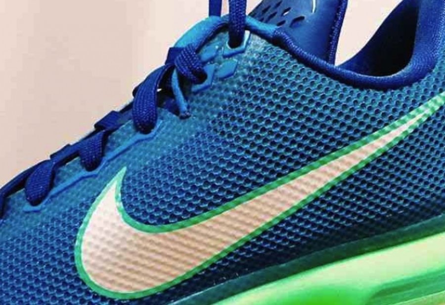 Kobe 10,Kobe X,科比10代  Kobe 10 “Deep Royal” 皇家蓝首次曝光