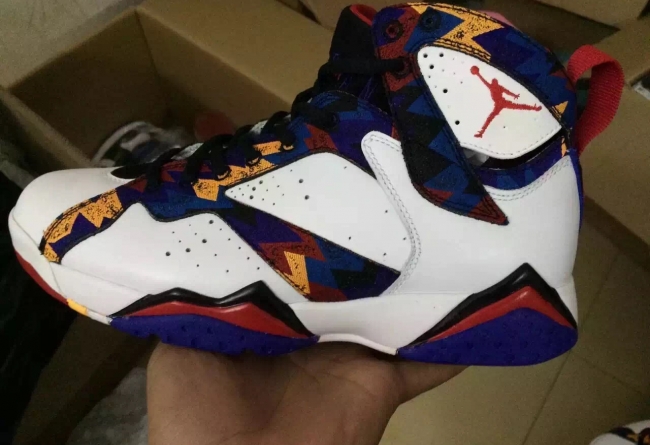 304775-142,AJ7,Air Jordan 7 304775-142AJ7 11 月发售，Air Jordan 7 “Nothing But Net” 实物近赏