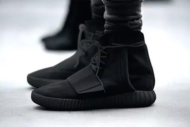 adidas Yeezy 750 Boost  adidas Yeezy 750 Boost “Black” 侃爷亲着版本近赏