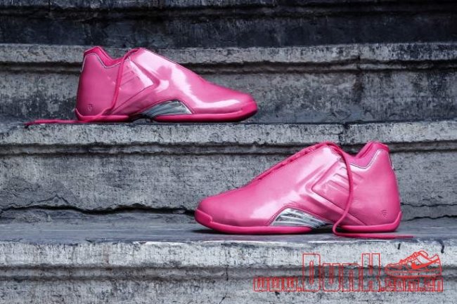 adidas T-Mac 3  adidas T-Mac 3 “Pink” 全新实物近赏