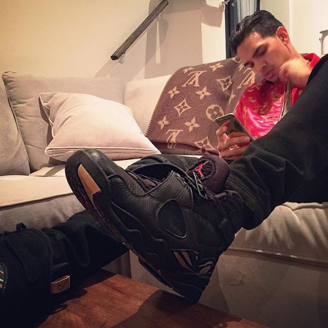 AJ8,Air Jordan 8,OVO,Drake AJ8 Air Jordan 8 OVO “Black” 实物近赏