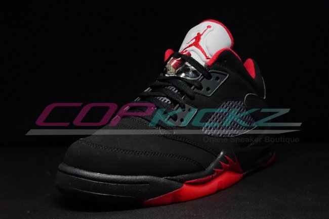 819171-001,AJ5,Air Jordan 5 819171-001AJ5低帮 公牛黑红 Air Jordan 5 Low “Alternate 90” 实物近赏
