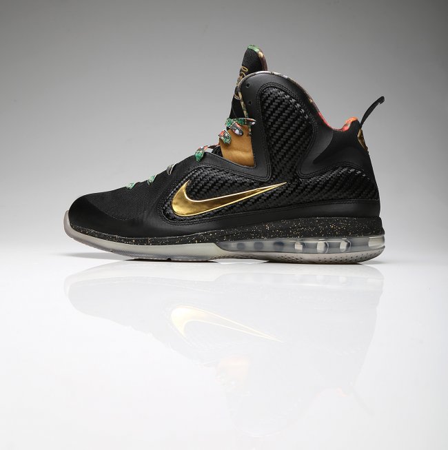 LBJ9,LeBron 9 LBJ9 LeBron 9 “Watch The Throne” 经典精品欣赏
