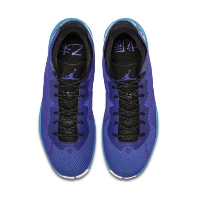 Jordan Super.Fly 4  Jordan Super.Fly 4 风水配色发售信息