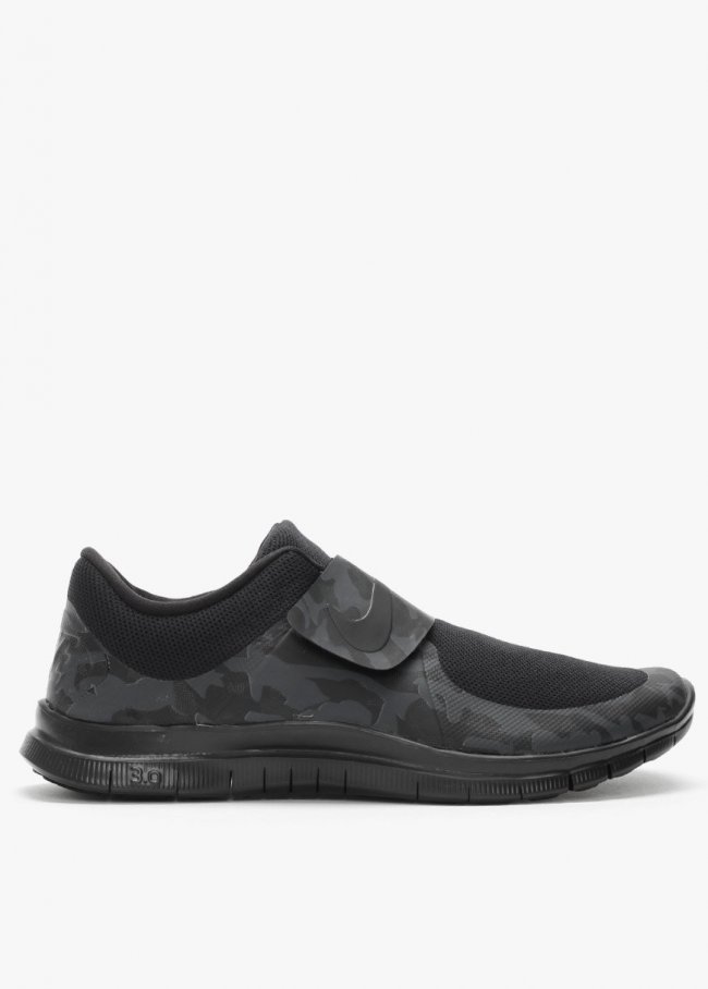 Nike Free Socfly  Nike Free Socfly 低调迷彩装扮亮相