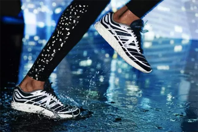 New Balance  夜跑中最亮的星，NB Fresh Foam Protect Pack闪耀上市