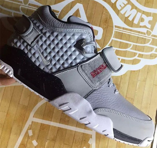 Nike Air Trainer Cruz  Nike Air Trainer Cruz “Wolf Grey” 实物近赏
