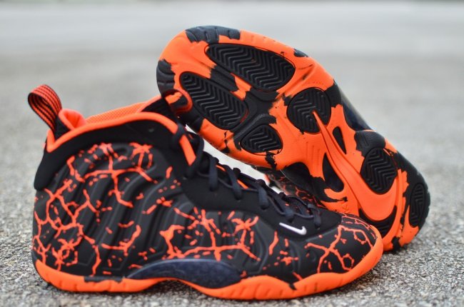 644700-010,Little Posite One 644700-010 小朋友专属，Nike Little Posite One “Magma” 新色亮相