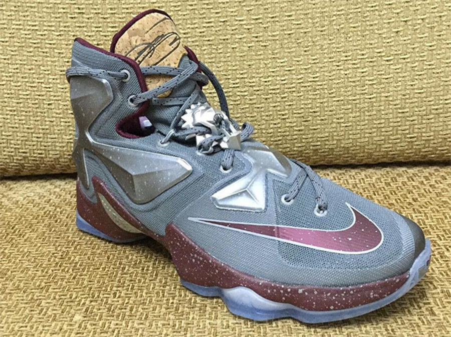 LBJ13,LeBron 13 LBJ13 或许这就是 LeBron 13 “Cork” 软木塞？