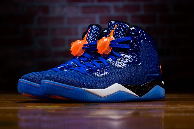 Air Spike 40 趣味十足,Jordan Air Spike 40 “Knicks” 发售信息 Air Spike 40 趣味十足,Jordan Air Spike 40 “Knicks” 发售信息