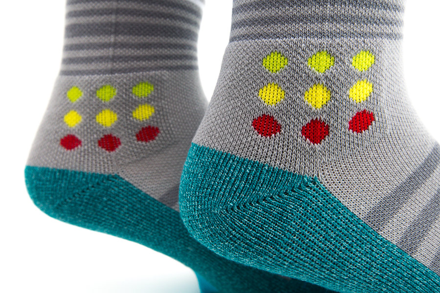 Air Mag,Nike Air Mag  Nike Air Mag 主题周边袜款亮相