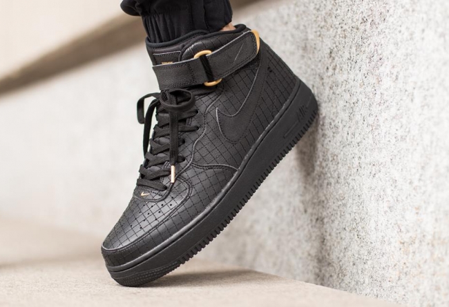 AF1,Air Force 1 AF1 Nike Air Force 1 Mid 07 LV8 全黑配色精致亮相