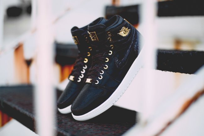 705075-205,AJ1,Air Jordan 1 705075-205AJ1 Air Jordan 1 Pinnacle “Baroque Brown” 奢华美图近赏