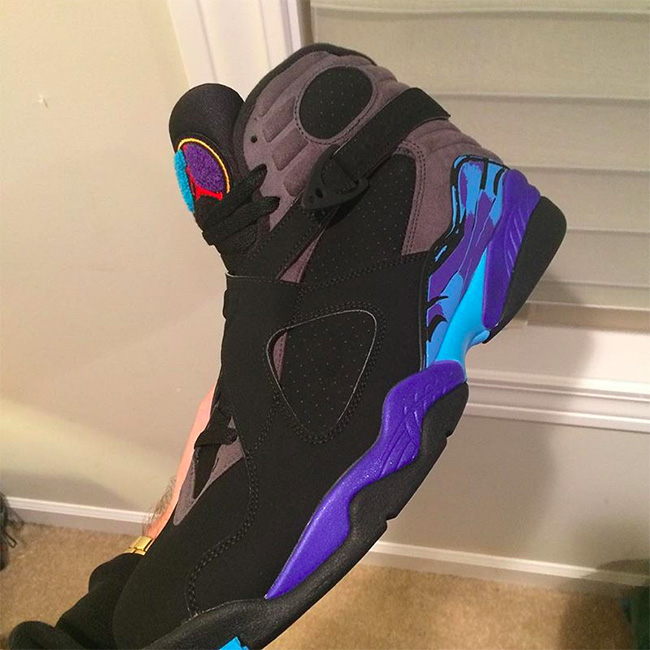 305381-025,AJ8,Air Jordan 8 305381-025AJ8 Air Jordan 8 “Aqua” 将于下月复刻回归