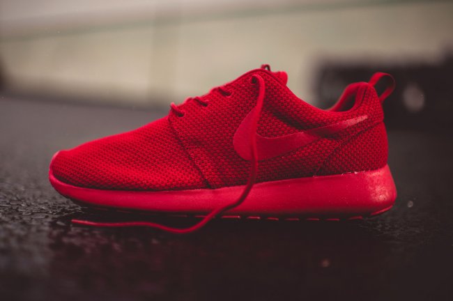 511881-666,Nike Roshe Run 货号511881-666 Nike Roshe Run “All Red” 全红近赏
