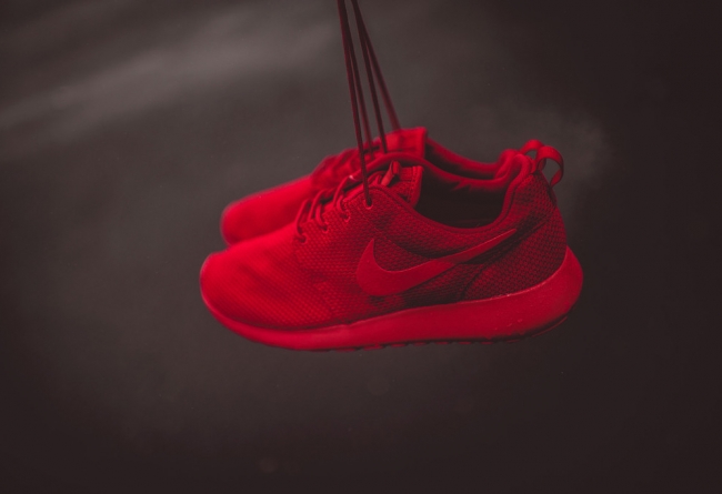 511881-666,Nike Roshe Run 货号511881-666 Nike Roshe Run “All Red” 全红近赏