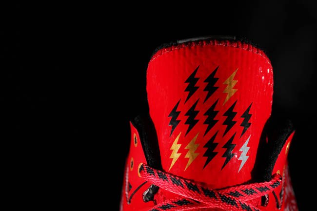 ABAK033-12,韦德之道4 ABAK033-12韦德之道4 Li-Ning Way of Wade 4 “Lucky 13” 现已发售