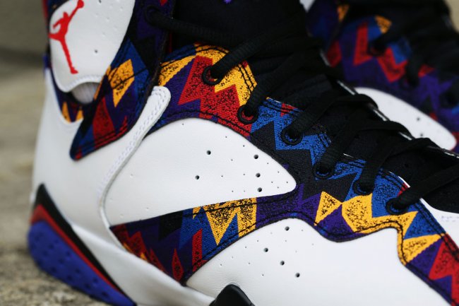 304775-142,AJ7,Air Jordan 7 304775-142AJ7 缤纷多彩，Air Jordan 7 “Nothing But Net” 即将发售