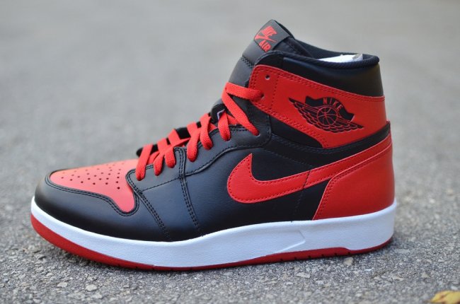 768861-001,AJ1.5,Air Jordan 1. 768861-001AJ1.5 Air Jordan 1.5 “Bred” 黑红配色实物近赏