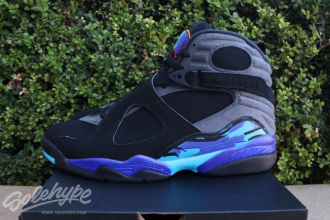305381-025,AJ8,Air Jordan 8 305381-025AJ8 黑五大礼，Air Jordan 8 “Aqua” 实物近赏