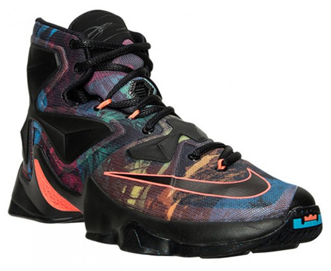 807219-008,LBJ13,LeBron 13 807219-008LBJ13 家乡主题再现，LeBron 13 “Akronite” 完整实物图赏