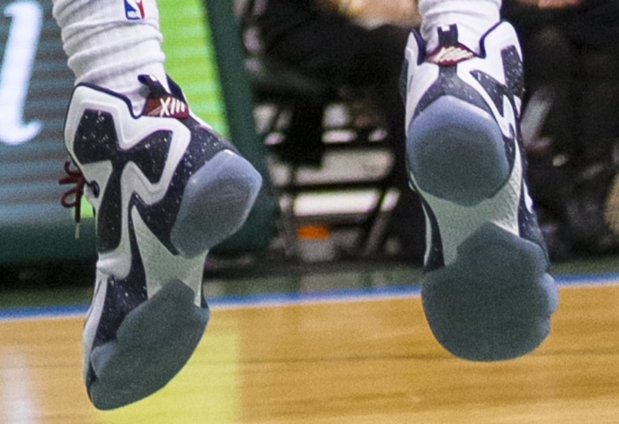 LBJ13,LeBron 13 LBJ13 詹姆斯上脚 LeBron 13 PE 白/海军蓝新色
