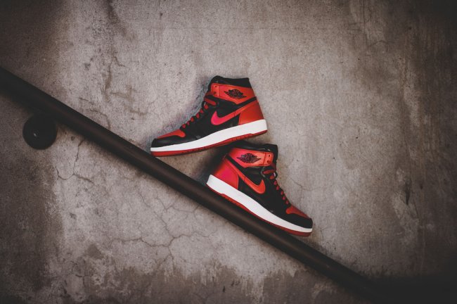768861-001,AJ1.5,Air Jordan 1. 768861-001AJ1.5 Air Jordan 1.5 The Return “Bred” 美图欣赏