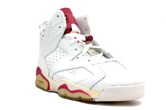 384664-116,AJ6,Air Jordan 6 384664-116AJ6魔力红 1991 元年版本 Air Jordan 6 “Maroon” 实物近赏