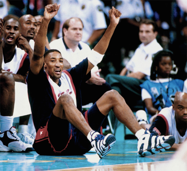 414962-104,Uptempo,大AIR  7 月 20 日，Nike Air More Uptempo “Olympic” 带回经典奥运装扮