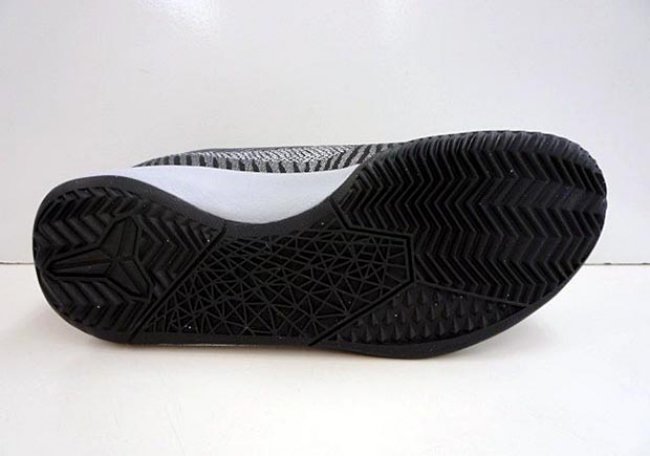 KB Mentality 2,Nike  科比支线战靴 KB Mentality 2 新生代亮相