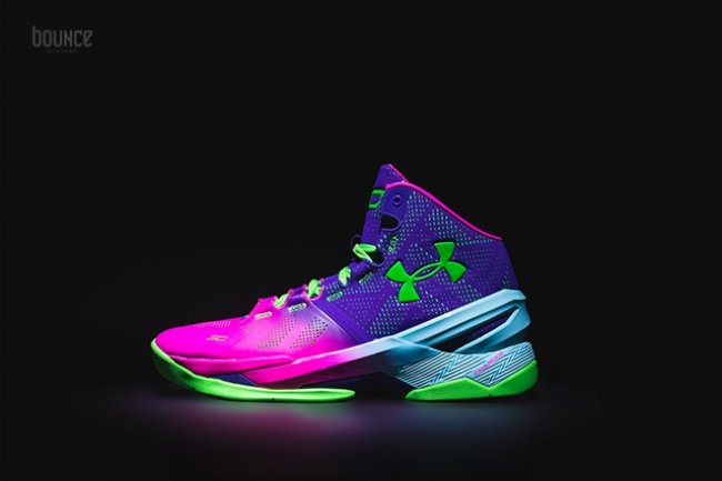Curry 2,Under Armour  绚丽北极光，Under Armour Curry 2 “Northern Lights”
