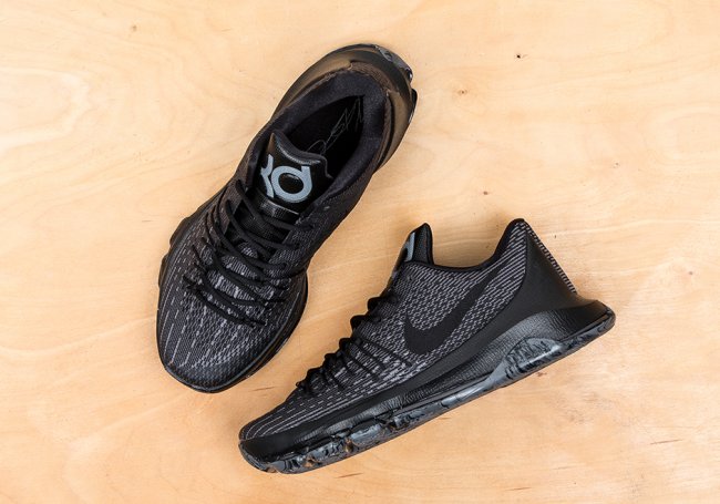 749375-001,KD8 749375-001 细节精致，KD8 “Blackout” 全黑登场