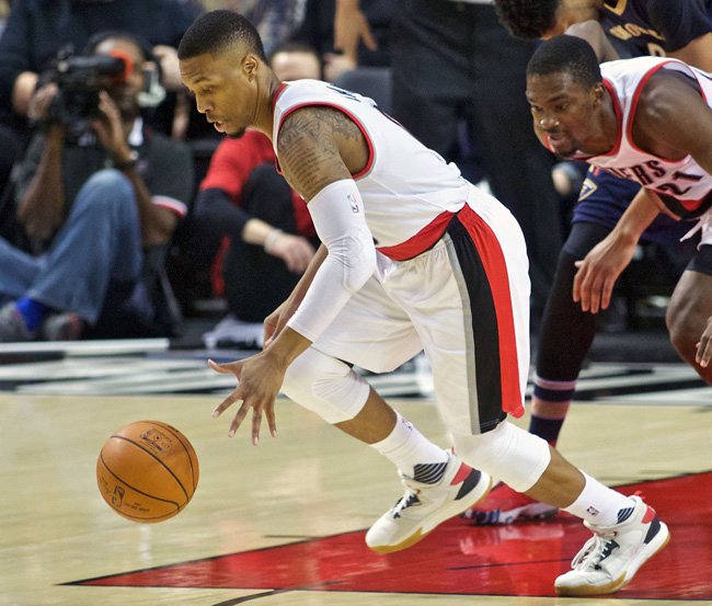 D Lillard 2,adidas  利拉德赛场上脚 adidas D Lillard 2 “Rip City”