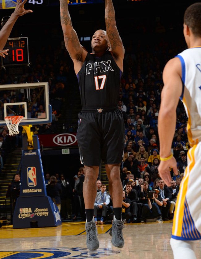 AJ12,Air Jordan 12 aj12 P.J. Tucker 赛场上脚 PSNY x Air Jordan 12
