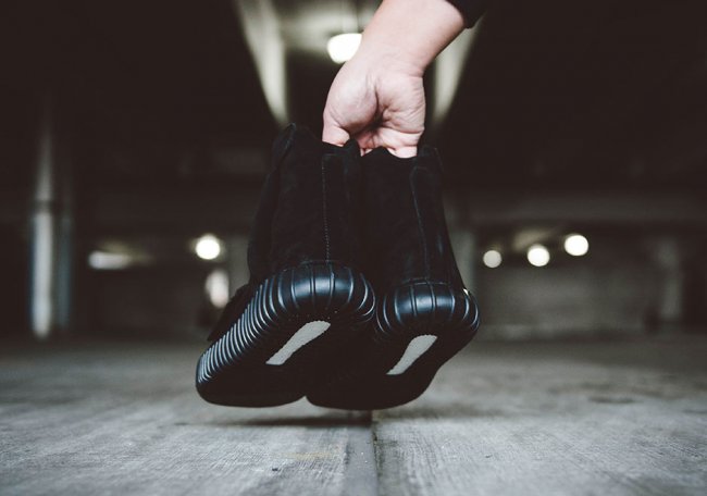 BB1839,Yeezy 750 Boost,Yeezy BB1839官方图片发售信息 adidas Yeezy 750 Boost “Black” 美图近赏