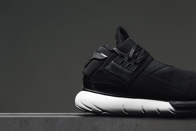Qasa High,Y-3  adidas Y-3 Qasa High 黑白新色美图近赏