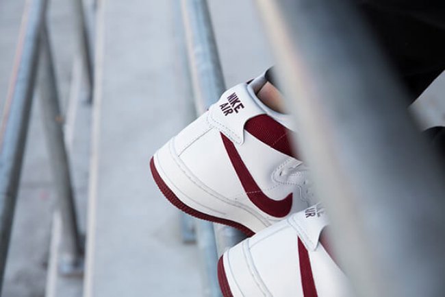 743546-106,AF1,Air Force 1 743546-106AF1 Nike Air Force 1 High “Team Red” 即将发售