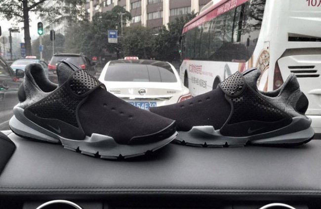 Sock Dart,Nike  Nike Sock Dart Tech Fleece “Black” 实物曝光