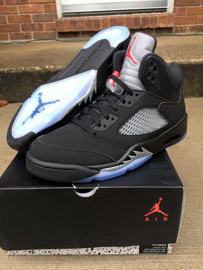 845035-003,AJ5,Air Jordan 5 845035-003AJ5黑银 Nike Air 后跟，Air Jordan 5 OG “Black Metallic” 新图