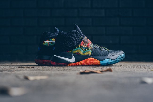 828375-099,Kyrie 2,Nike 828375-099 Kyrie 2 ＂BHM＂ 黑人月实物近赏