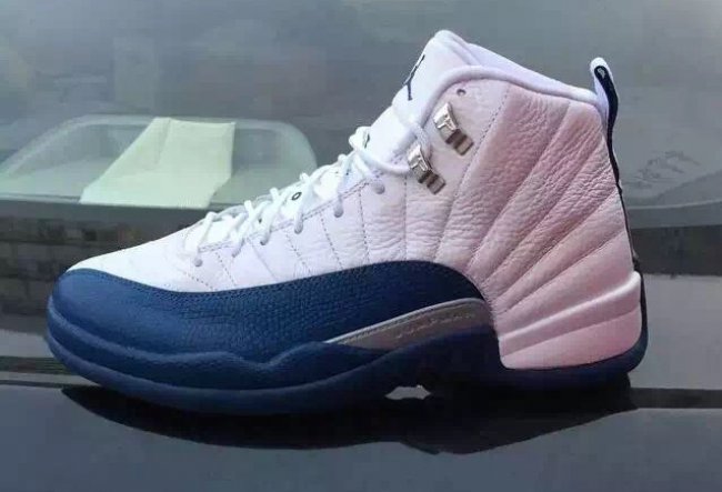 130690-113,AJ12,Air Jordan 12 130690-113AJ12 Air Jordan 12 “French Blue” 带回复刻卡和 OG 鞋盒