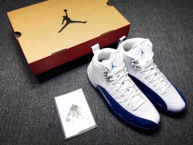 130690-113,AJ12,Air Jordan 12 130690-113AJ12 Air Jordan 12 “French Blue” 带回复刻卡和 OG 鞋盒