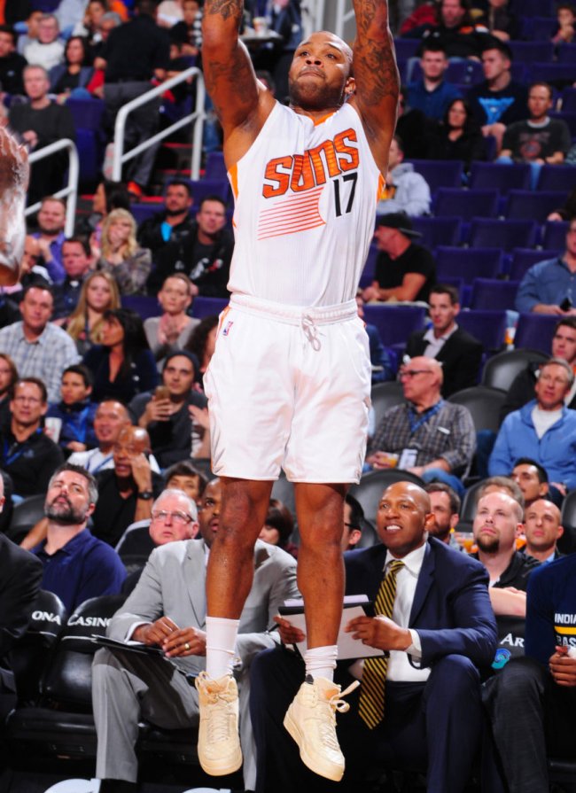 834825-250,AJ2,Air Jordan 2 834825-250AJ2 P.J. Tucker 赛场上脚 Don C x Air Jordan 2 新色