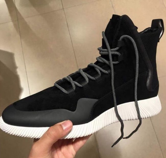 Yeezy 750 Boost,adidas Yeezy 7  ZARA 山寨了 Yeezy 750 Boost