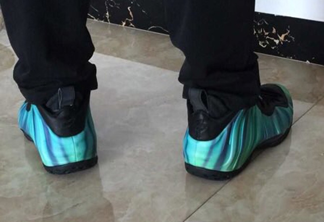 极光喷,Foamposite One,Foamposite 840559-001极光喷 Nike Air Foamposite One “Northern Lights” 全新图片