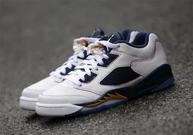 819171-135,AJ5,Air Jordan 5 819171-135AJ5低帮 Air Jordan 5 Low “Dunk From Above” 美图近赏