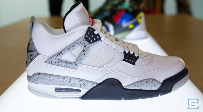 840606-192,AJ4,Air Jordan 4 840606-192AJ4白水泥 白水泥 Air Jordan 4 “White Cement” 实物近赏