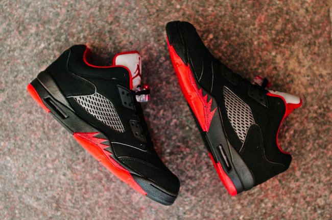 819171-001,AJ5,Air Jordan 5 819171-001AJ5 跌破发售价，Air Jordan 5 Low “Alternate” 已上架