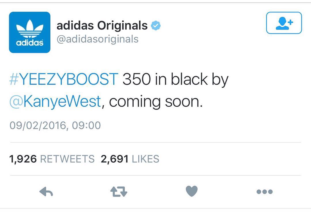 BB5350,Yeezy 350 Boost,Yeezy BB5350 本月发售的全黑 Yeezy 350 Boost 可能还真有一些不同